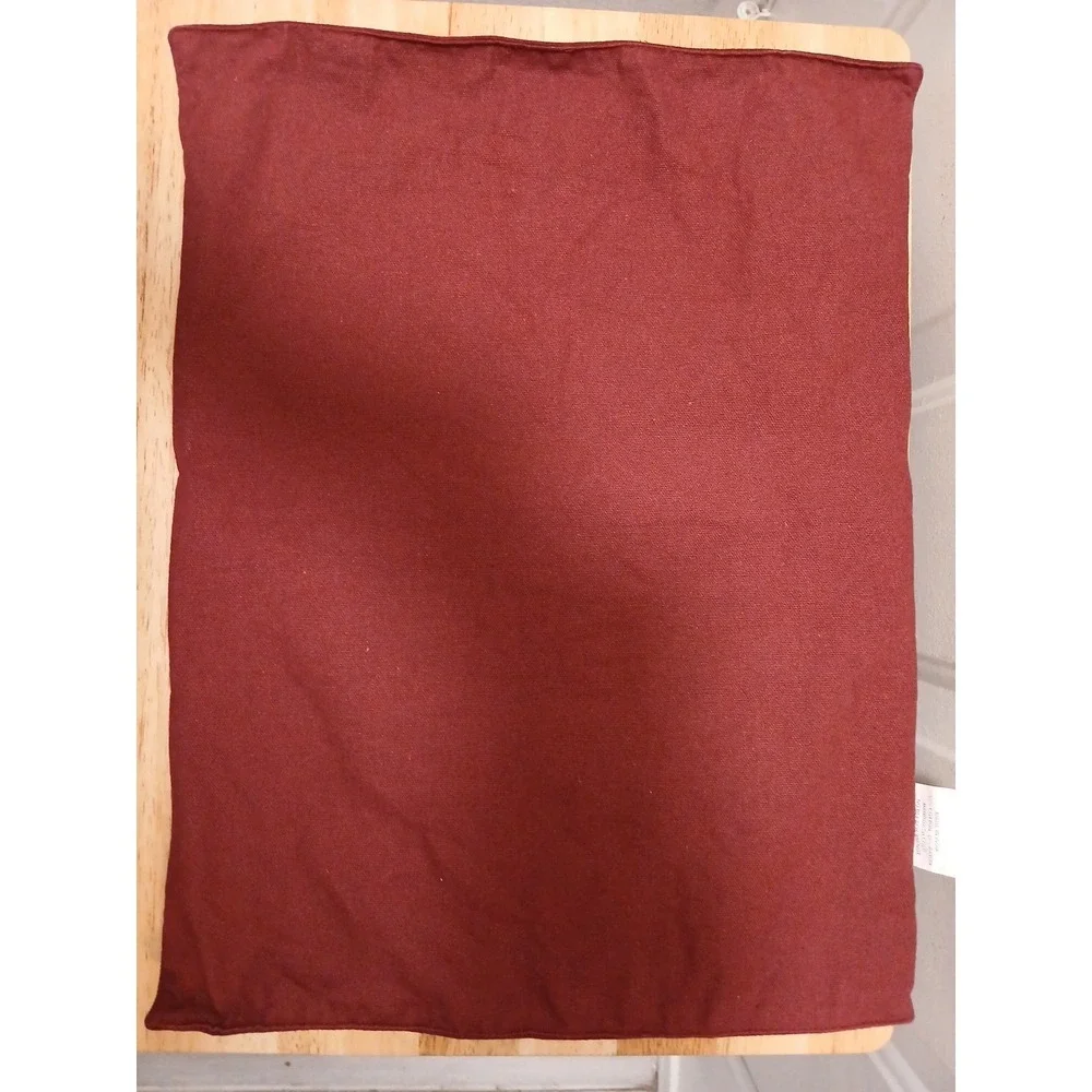 Crate and Barrel Red/Burgundy Gala Placemats - Lot Of 8 With Table Runner EUC - Picture 7 of 9